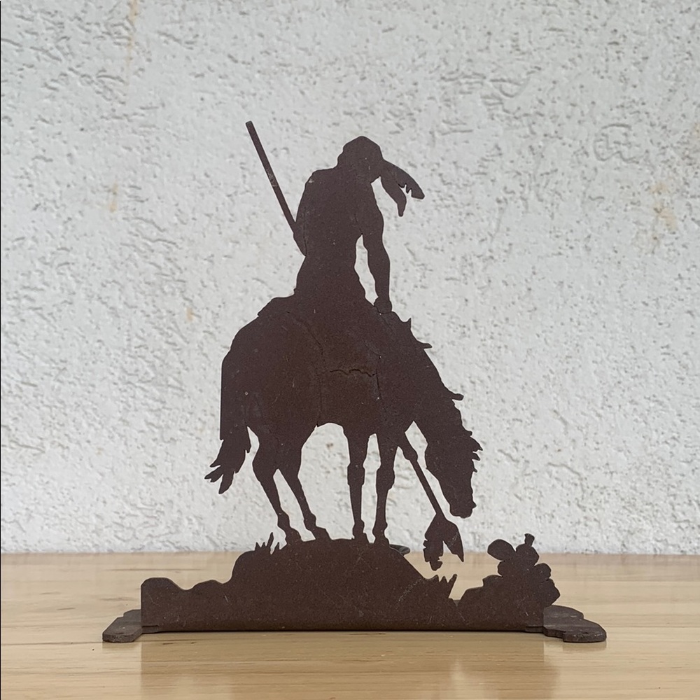 Rustic Metal Native American silhouette candle holder Lazart “End of the trail”